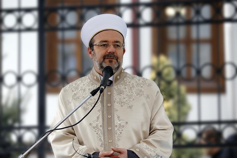 Görmez’den Kadir Gecesi mesajında 'Vahdet' duası Görmez’den Kadir Gecesi mesajında 'Vahdet' duası